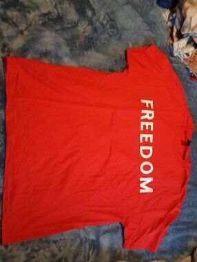 Gildan Red Heavy Cotton Crew Neck Tee